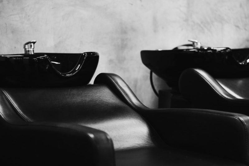 Gestion budgétaire et optimisation des achats pour les salons de coiffure et instituts de beauté